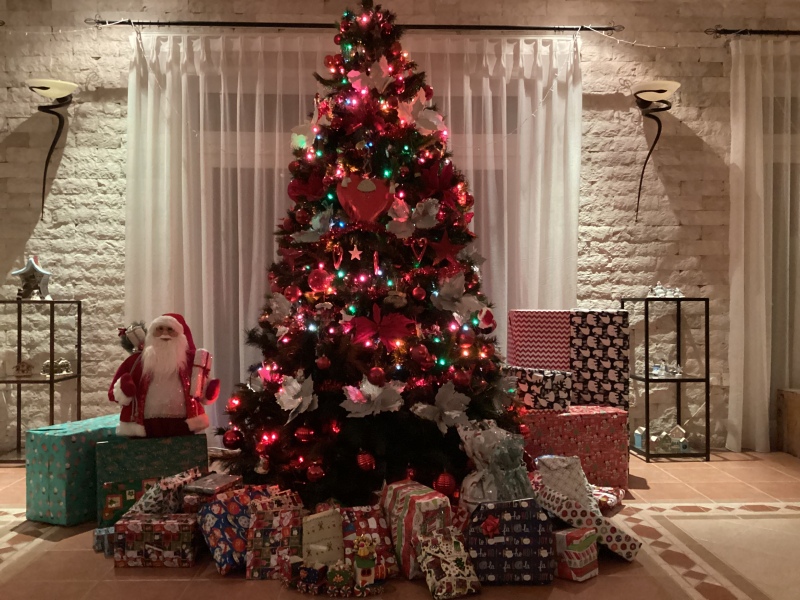 Show me your present pile