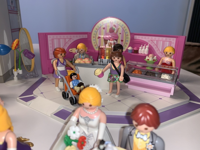 To show you this Playmobil hospital 