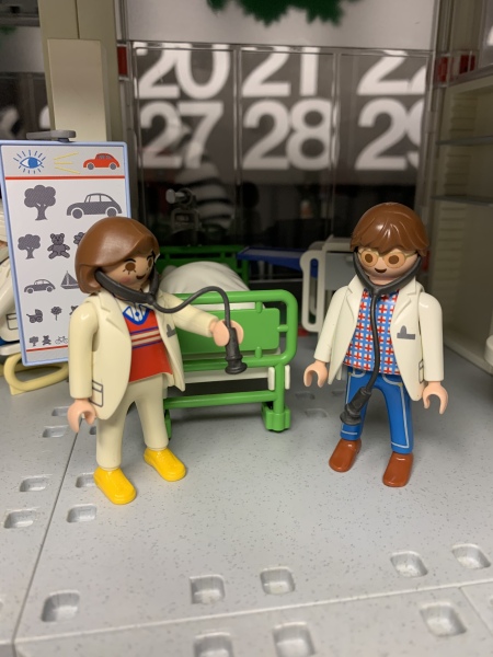 To show you this Playmobil hospital 