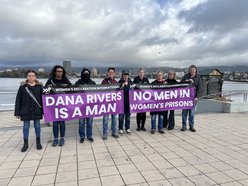 Women protesting in front of Alameda County Courthouse attacked!
