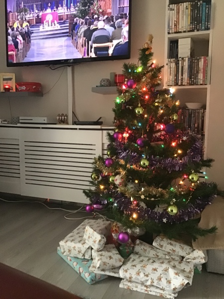 Show me your present pile