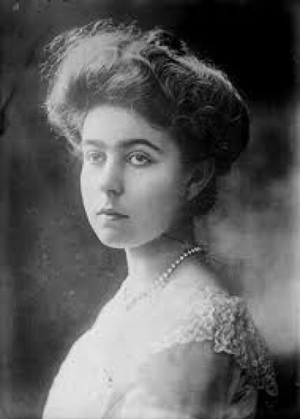 Royal Style: Make Do and Mend, or Go Big and Spend?.