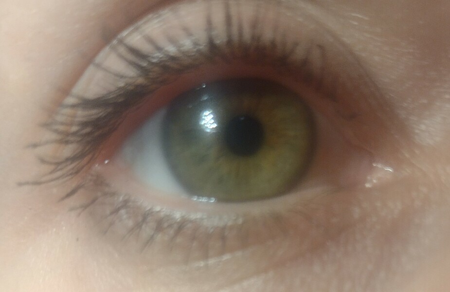 What colour are my eyes?!