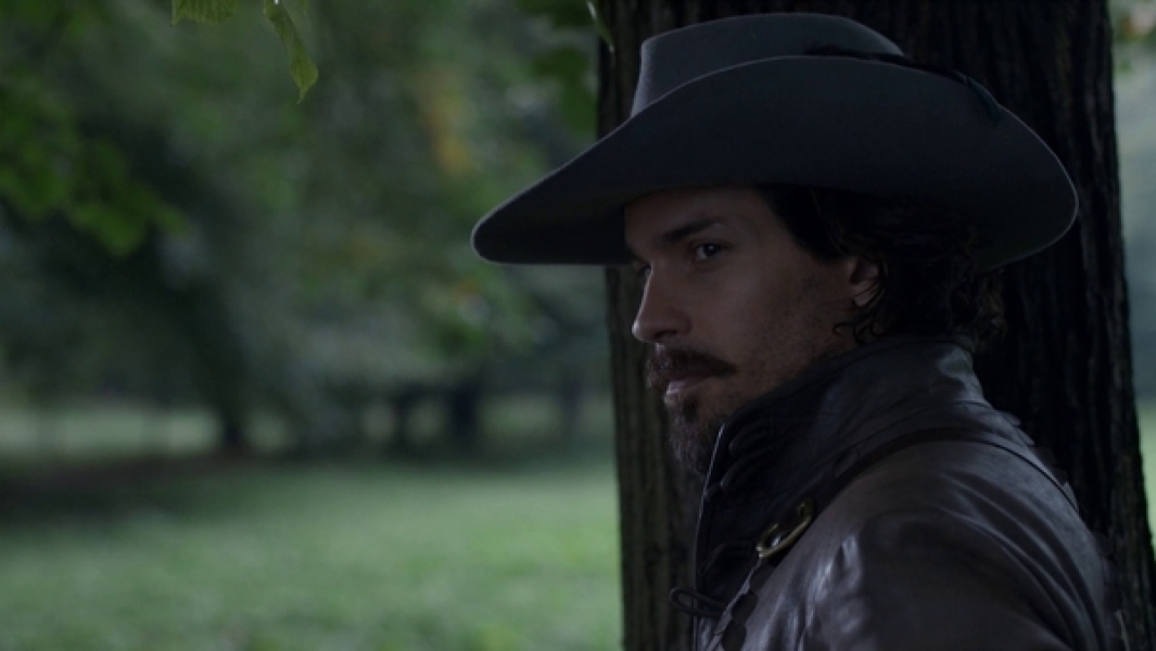 Swagger Inn 173 - Winter is coming, wrap up in someone warm.