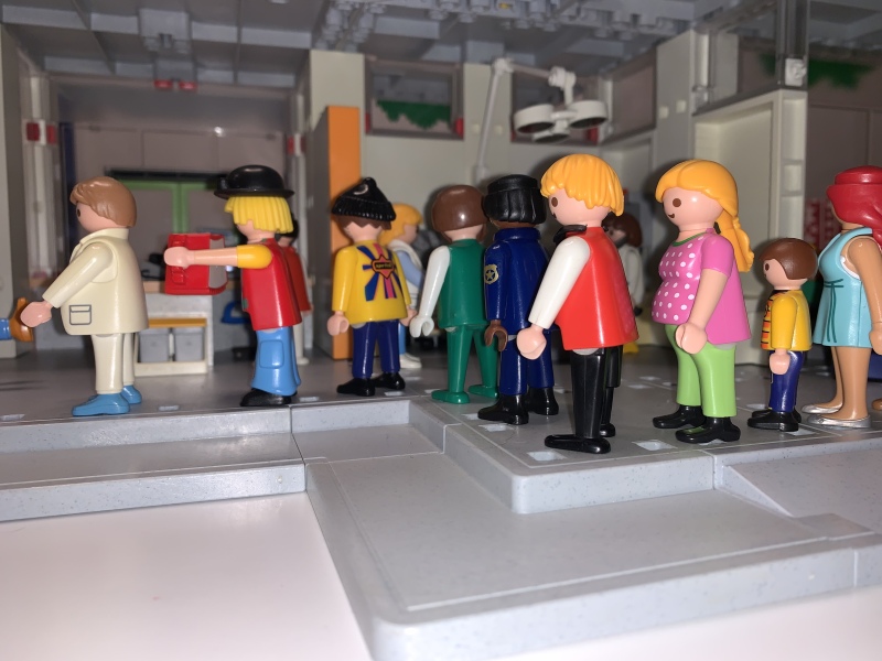 To show you this Playmobil hospital 