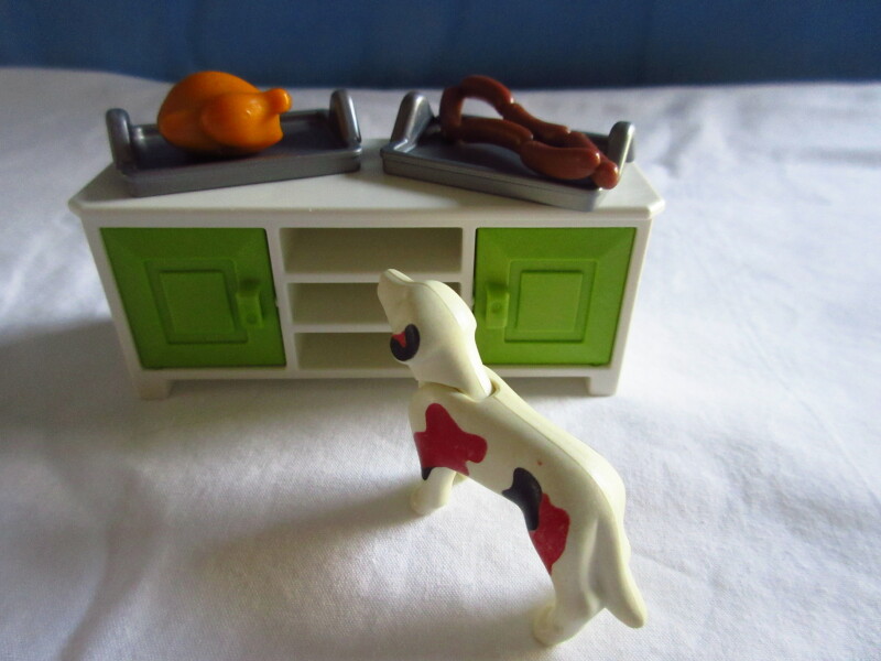 It's the start of advent for the Playmobil people in our house...