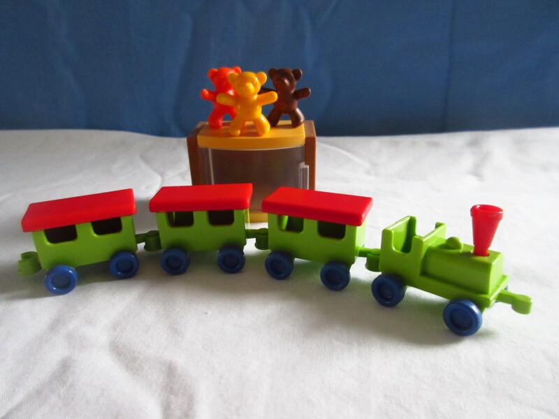 It's the start of advent for the Playmobil people in our house...