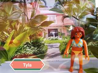 To show you this Playmobil hospital 