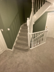 What colour walls with grey carpet ?!