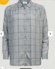 What is not smart casual clothing for work? 