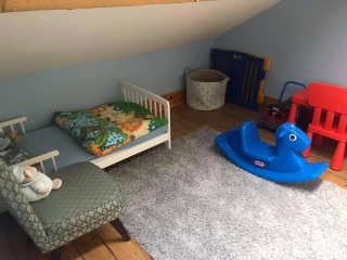 To hate myself and my small house 