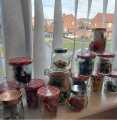 Could you use hot glue to fix glass shelves to glass bricks to make a set of shelves