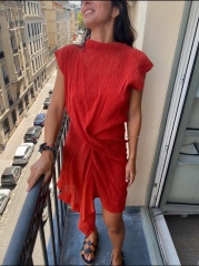 Les Parisiennes des Mamansnet: Always Have a Ball Gown at the Ready in Celebration of Your Enemy's Demise