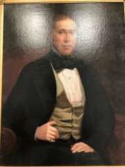 Any experience identifying relatives from portraits?