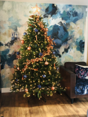 Christmas tree decorating. Is there a method to your madness?