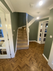 What colour walls with grey carpet ?!