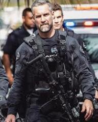 Swagger Inn 173 - Winter is coming, wrap up in someone warm.