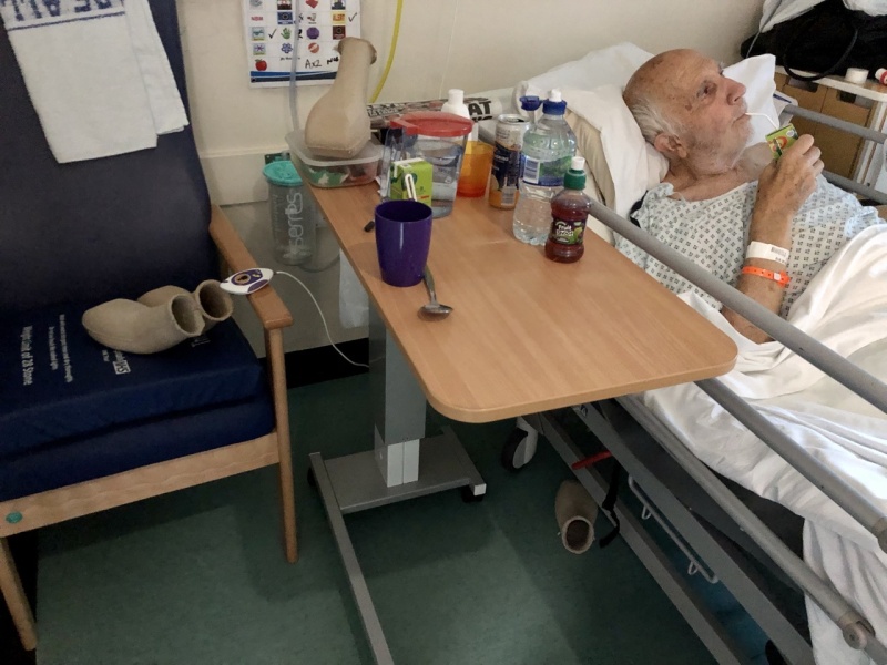 Are patients not washed any more in hospital? 