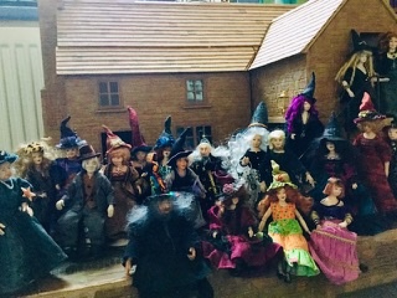 Does anyone have a dolls house? As a hobby?