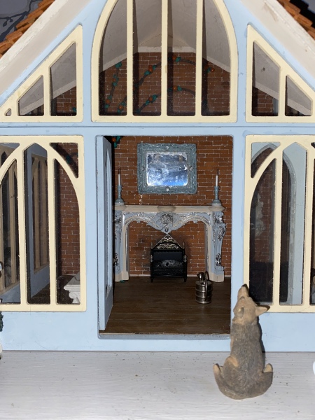 Does anyone have a dolls house? As a hobby?
