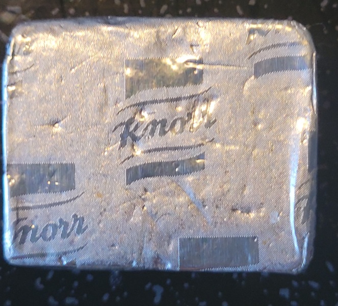 Knorr stock cube wrapper