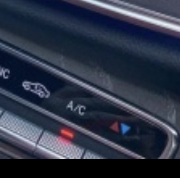 Can anyone identify this model of car for me please?