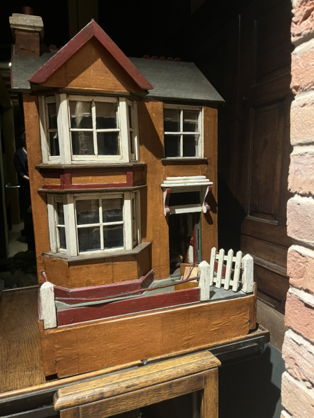 Does anyone have a dolls house? As a hobby?