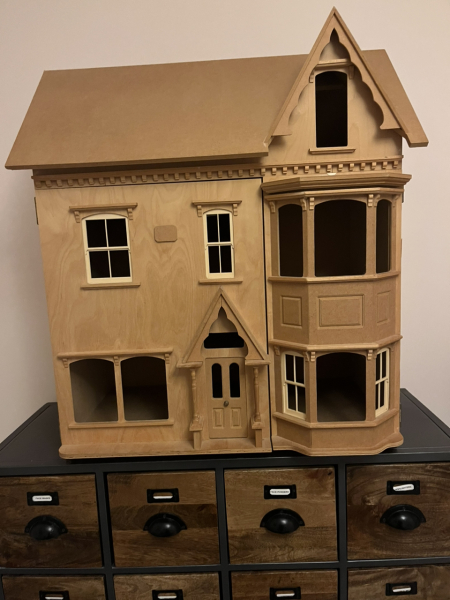 Does anyone have a dolls house? As a hobby?