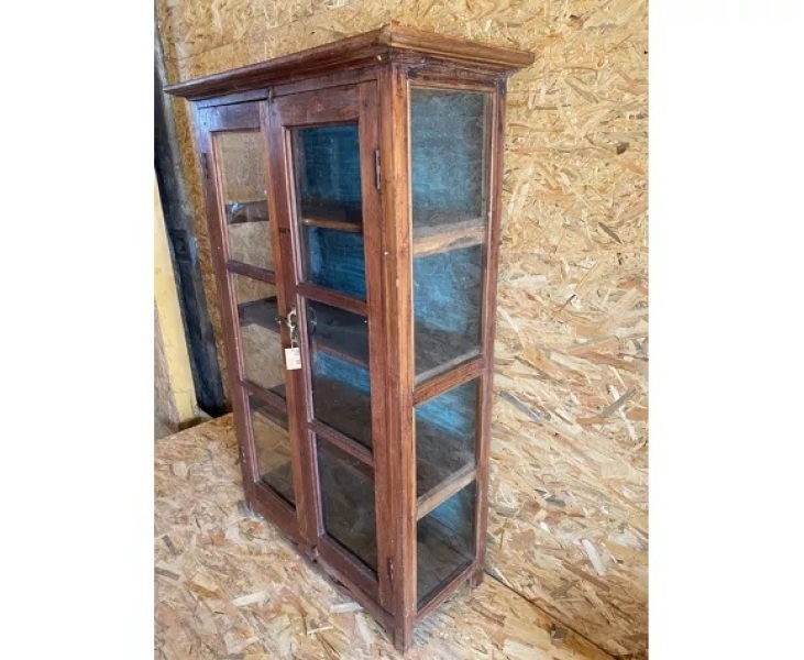 If you don’t have an airing cupboard, where do you store your towels/ bedding?