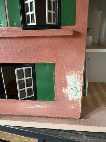 Does anyone have a dolls house? As a hobby?