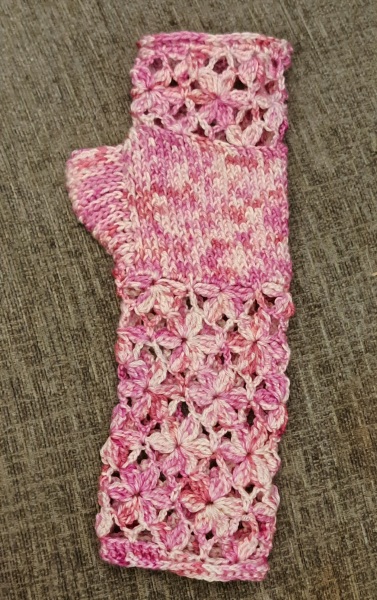 It's Crochet, Knit & Natter 10: New Year, New Yarn, New Thread!