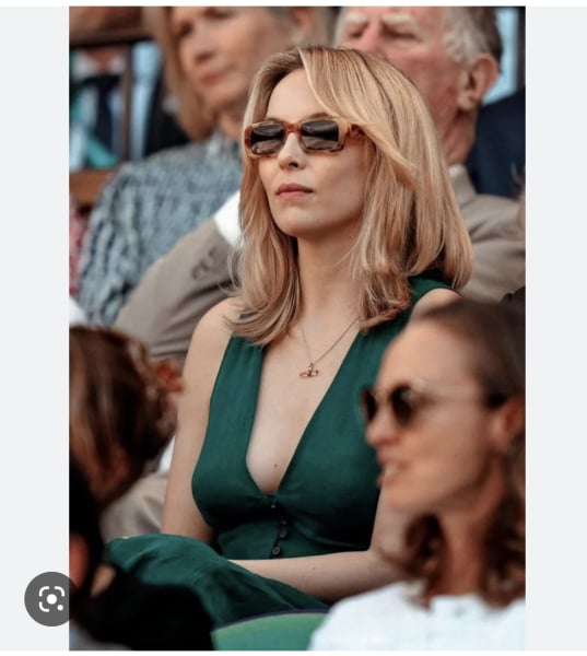 Inspire me with mid-long hair haircut ideas