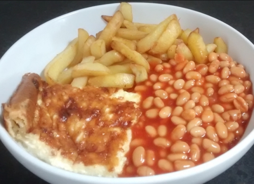 No messing about in the queue! Tell me your school dinner order