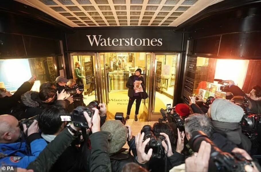 Bookshops are opening at midnight for the rush to buy PH's book
