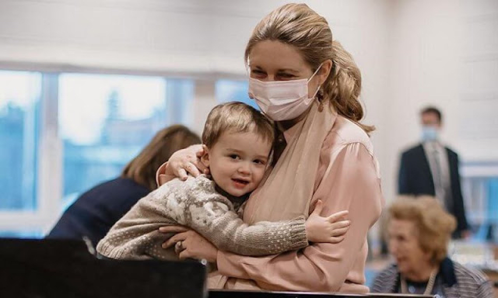 Royal Style: keep the Erdem, but bring on the tiaras! 