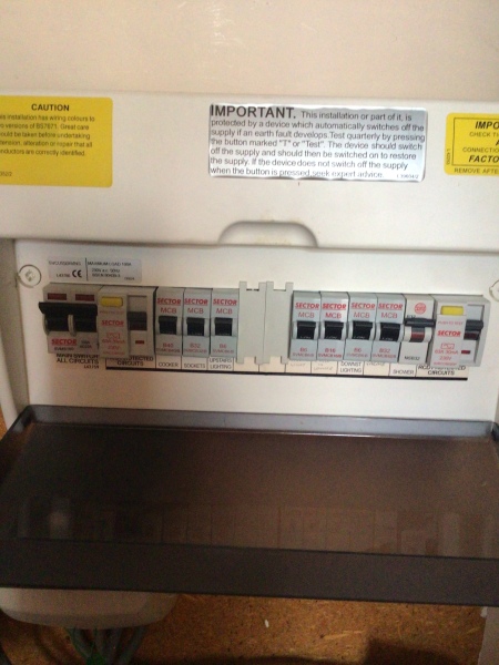 Electric shower problem - any electricians out there?? 😊
