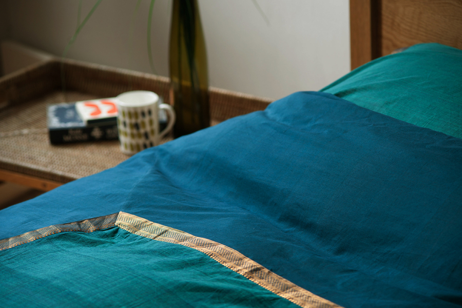 How do you dress your bed