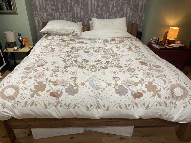 Super king bed, super king duvet?