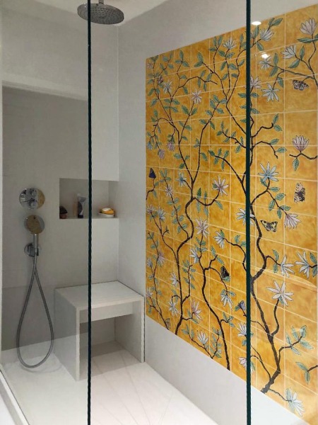 Decor ideas for a small wetroom.