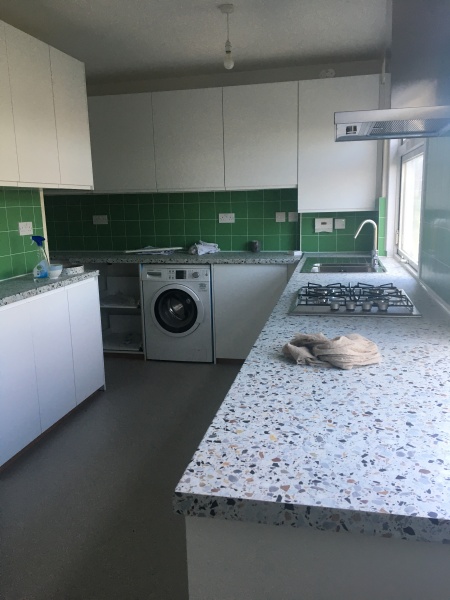 Where will I find ordinary laminate worktop but in better colours?