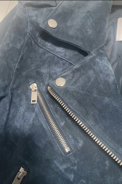 Would you be annoyed paying £7 for this jacket on vinted?