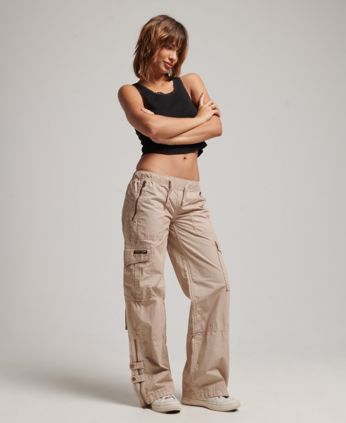 Low rise trousers again nooooooooooooooooooooooooooooooooooooo!