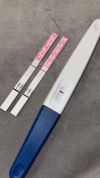 Do I have line eyes? 12DPO
