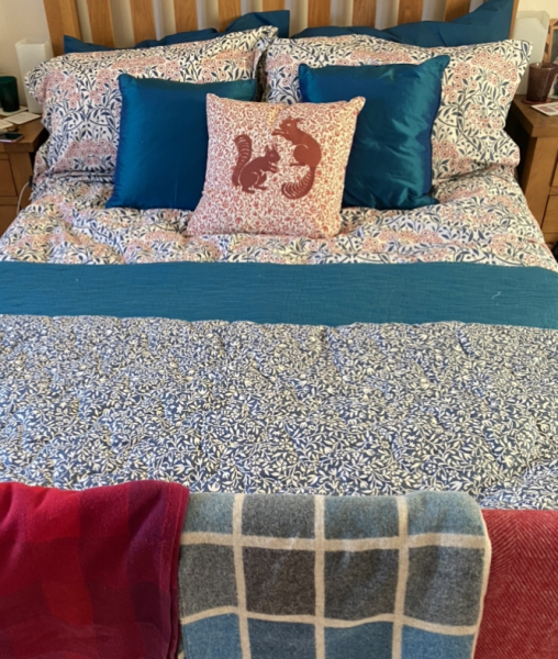 How do you dress your bed