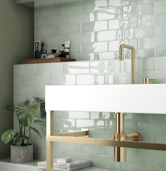 Bathroom with black taps/shower - yay or nay?!