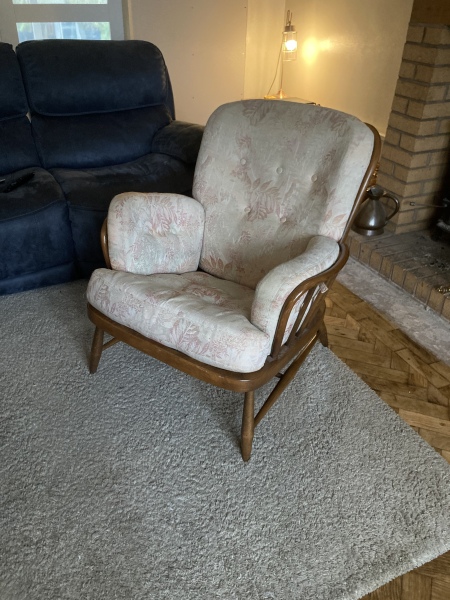 Painting upholstery- has anyone does this and does it work? 