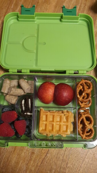 Do your children have to take a morning snack to school? 