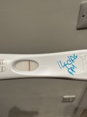 Positive pregnancy tests not getting darker 