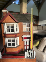Does anyone have a dolls house? As a hobby?