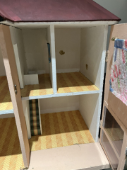 Does anyone have a dolls house? As a hobby?